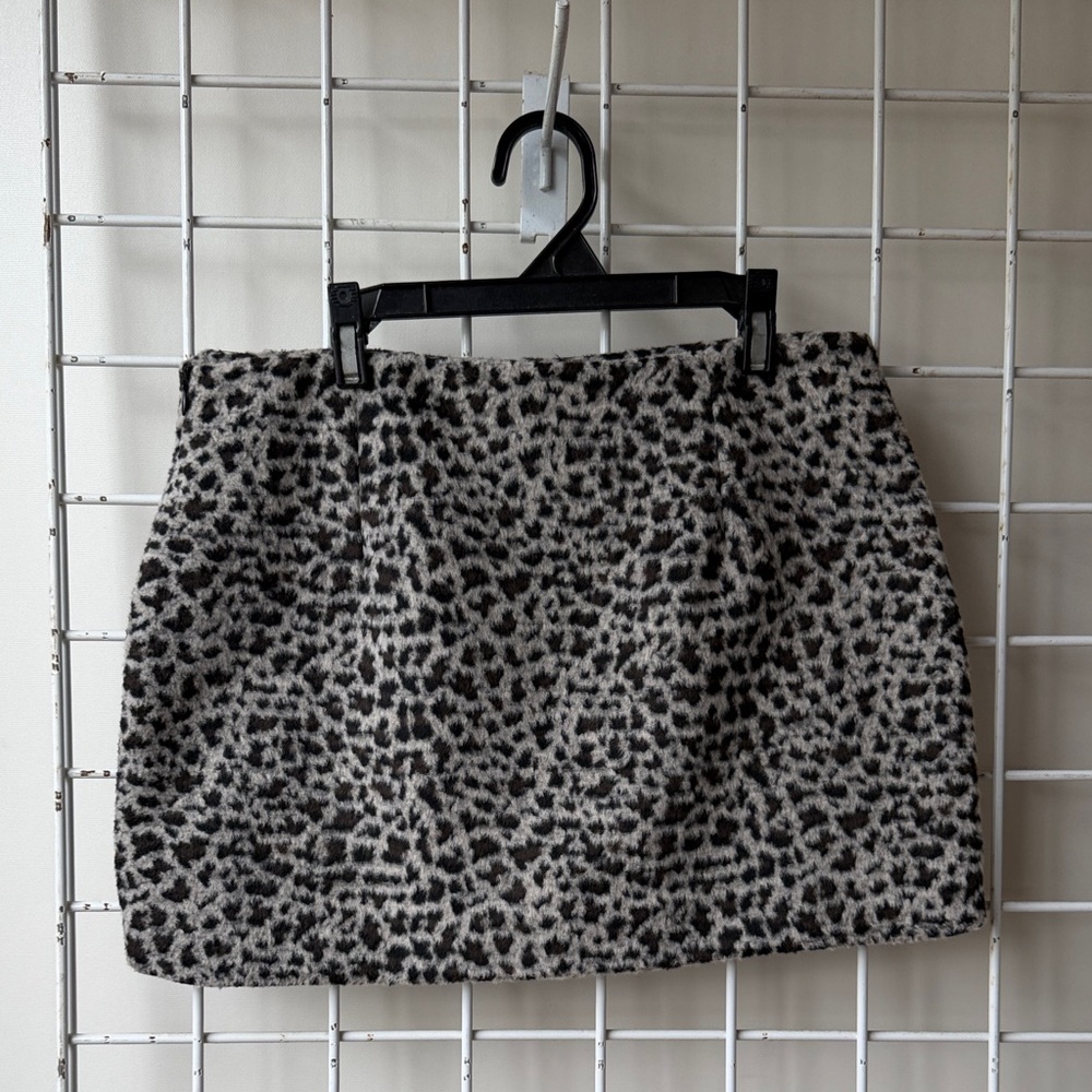 NWT Zara Leopard Print Mini Skirt - Black & White Size Small